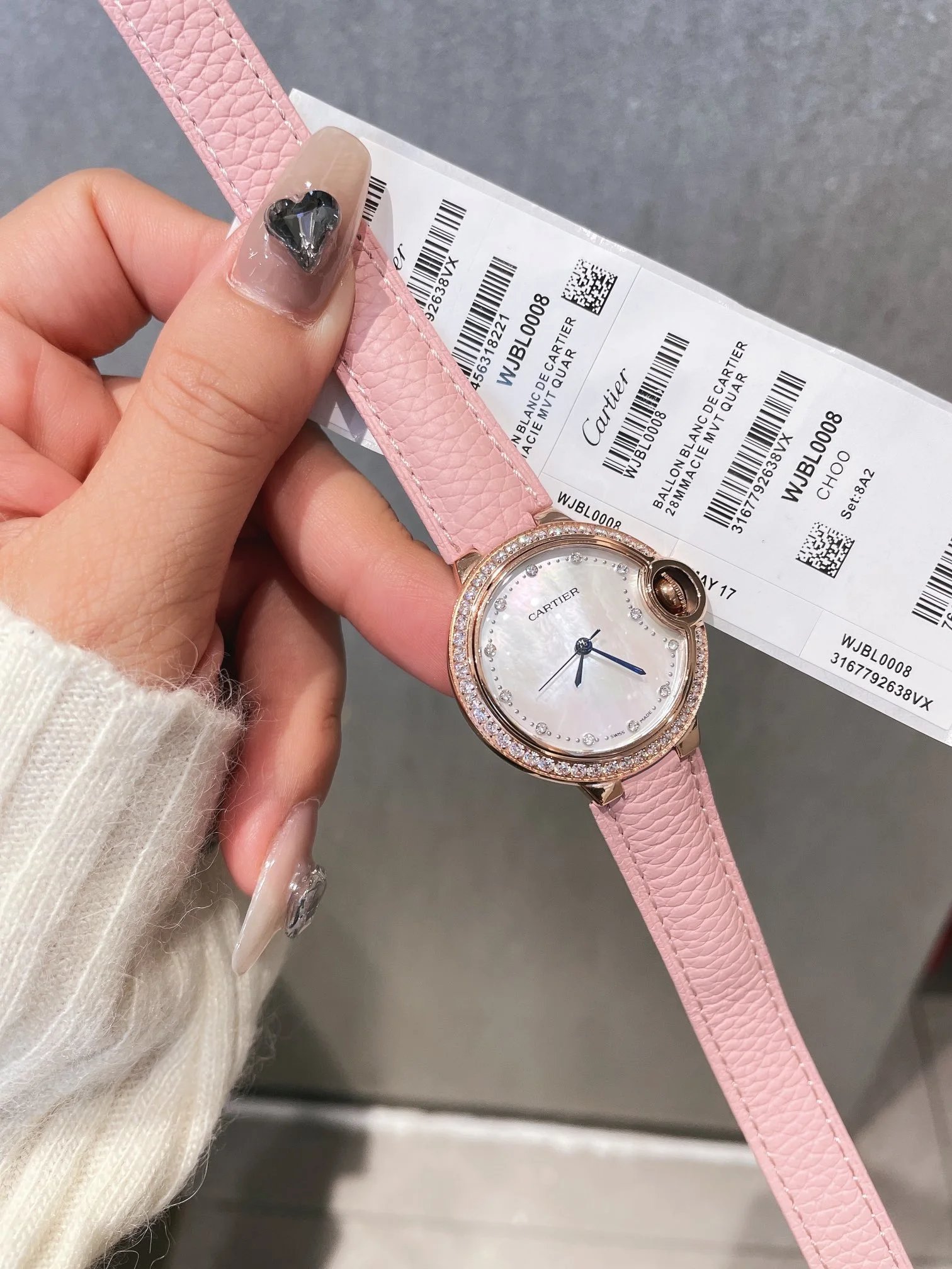 Cartier Ballon Bleu Quartz Watch 33mm Ver.B — Photo 4
