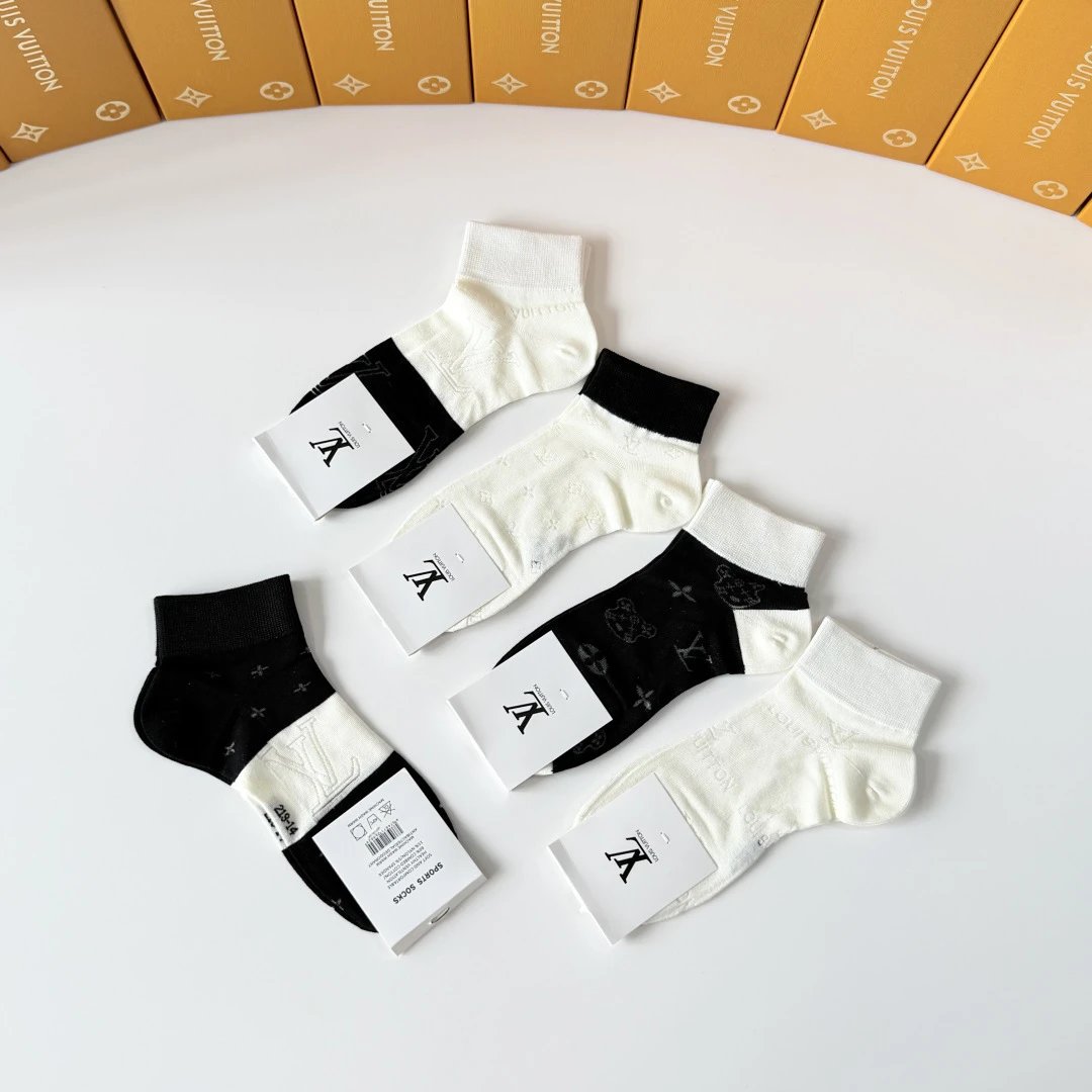 Louis Vuitton Quarter Socks 5-Pair Box Ver.C — photo 5