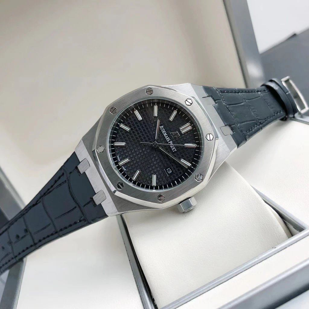 Audemars Piguet Royal Oak Automatic Watch 41mm Ver.B — Photo 6