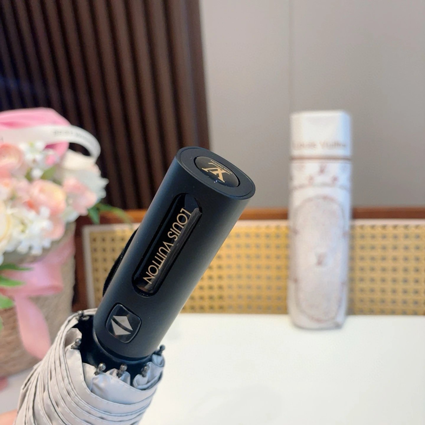 Louis Vuitton UV Protection Folding Umbrella Ver.E — Zdjęcie 4