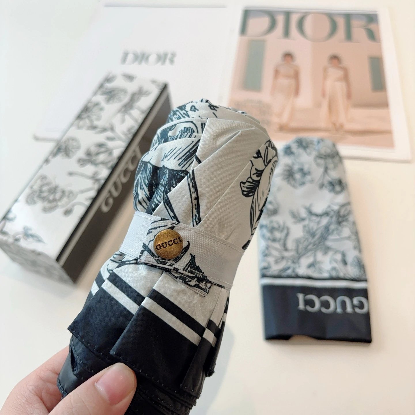 Gucci UV Protection Folding Umbrella Ver.L — Zdjęcie 3