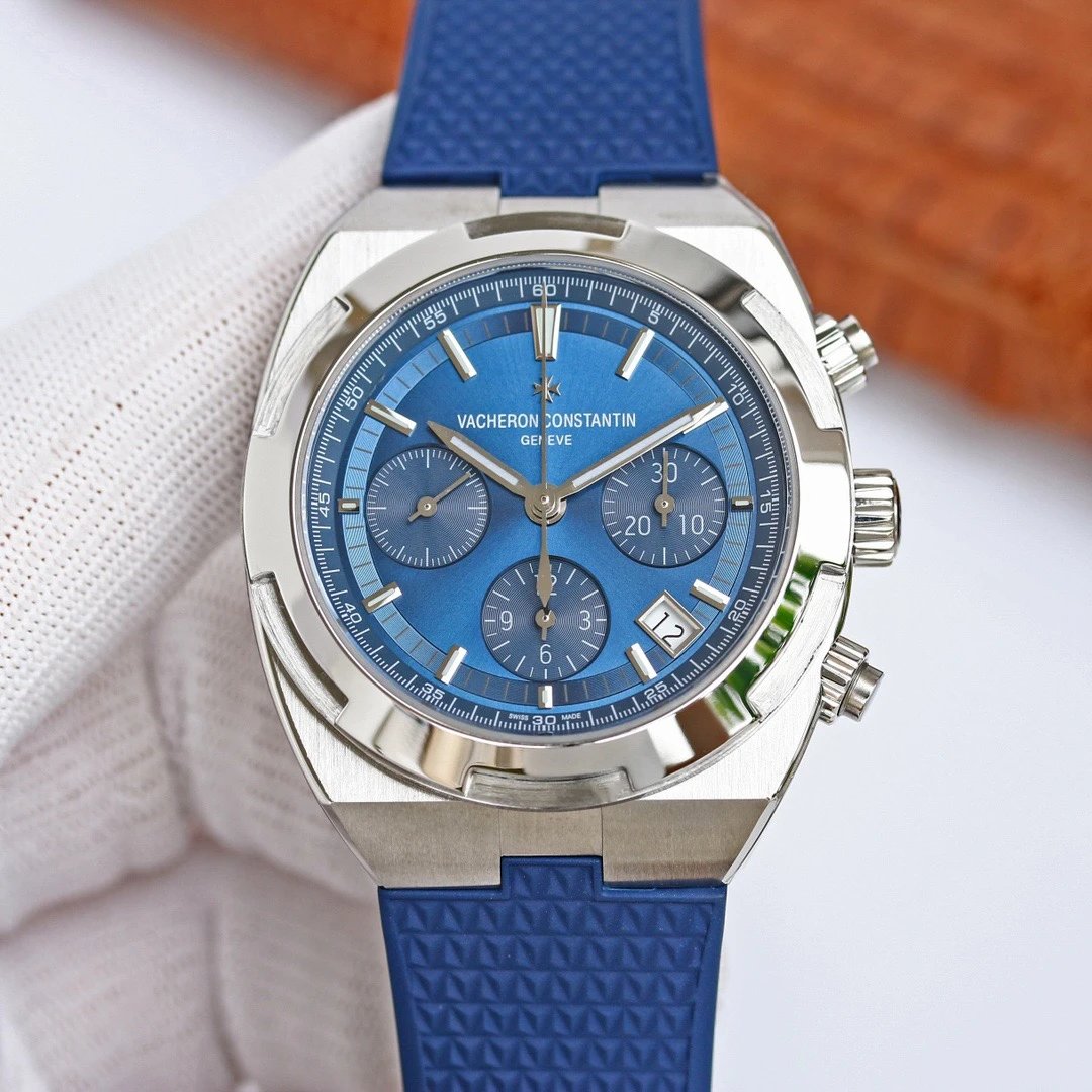 Vacheron Constantin Overseas V2 Automatic Watch 41mm — Photo 8