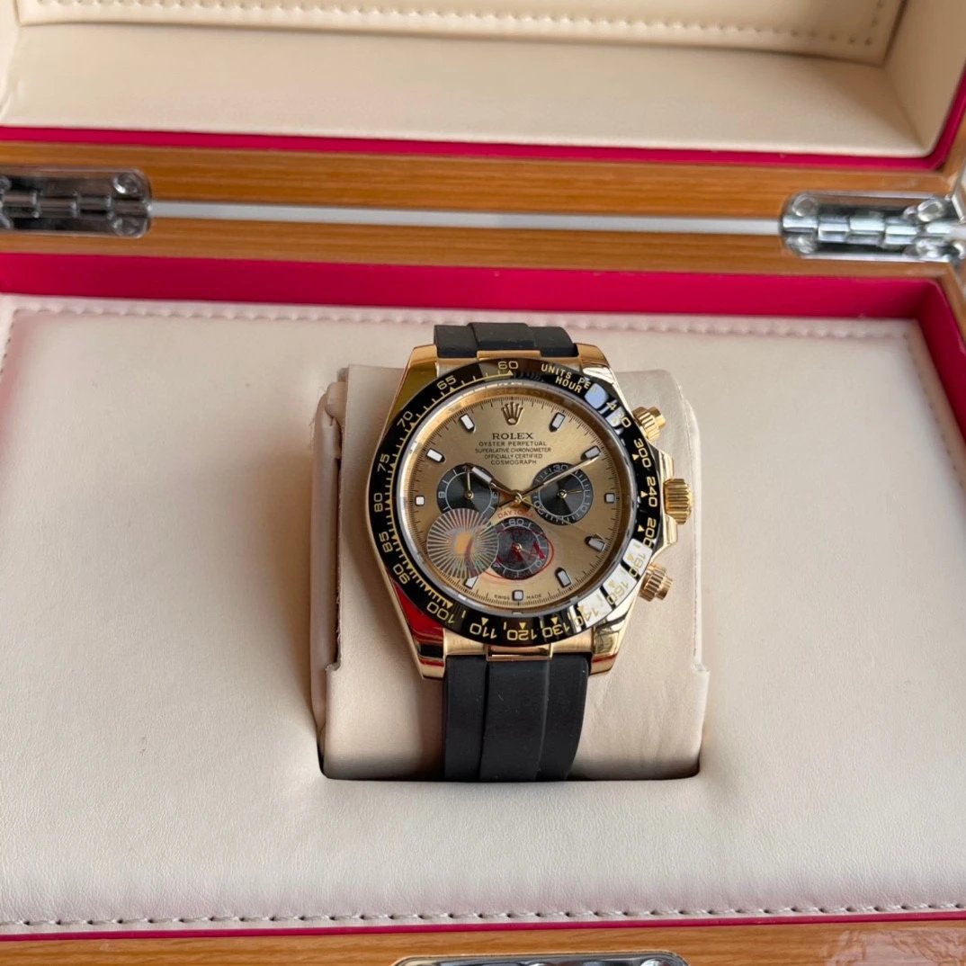 Rolex Daytona Cosmograph Automatic Watch — Photo 4