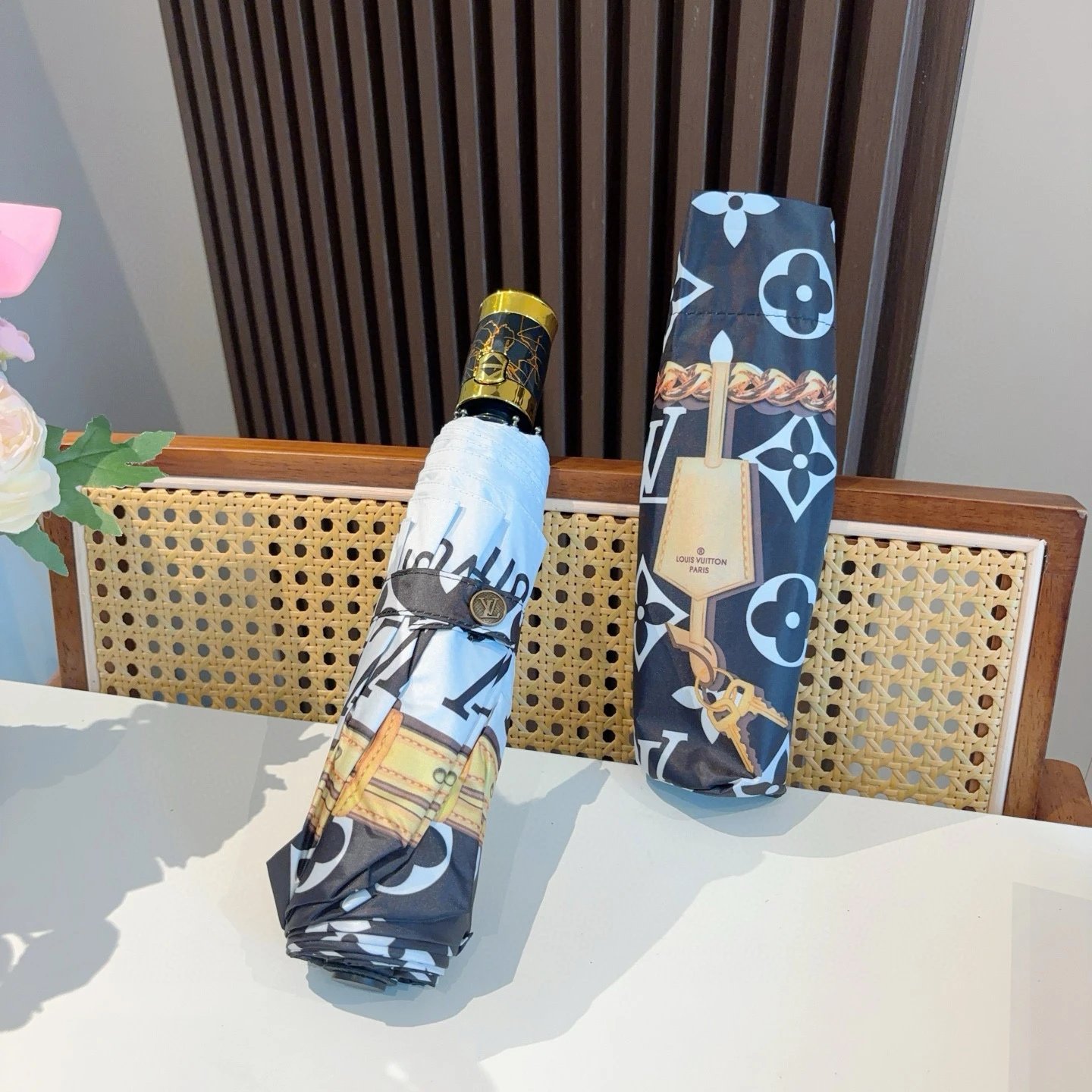 Louis Vuitton UV Protection Folding Umbrella Ver.H — QC