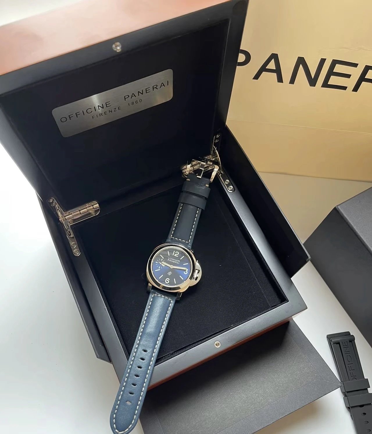 Panerai Luminor Automatic Watch 44mm Ver.E — QC
