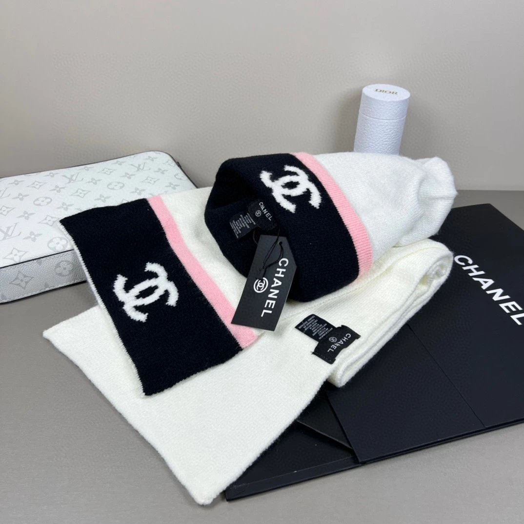 Chanel Scarf & Hat Set Ver.D — Zdjęcie 5