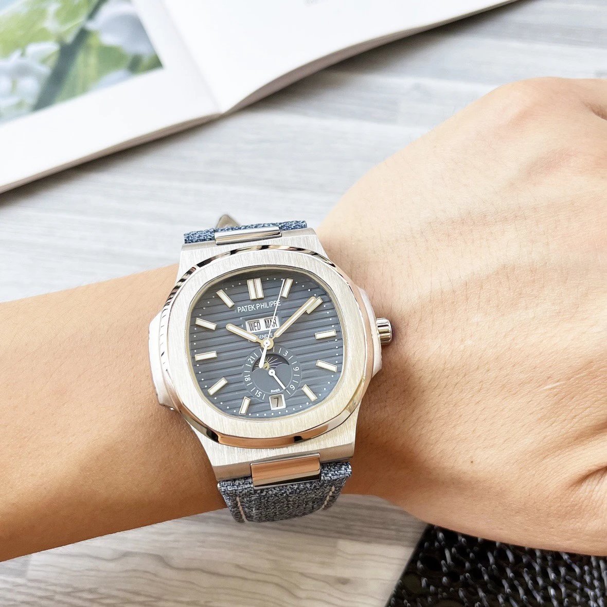 Patek Philippe Nautilus Automatic Watch 42mm Ver.A — Zdjęcie 2
