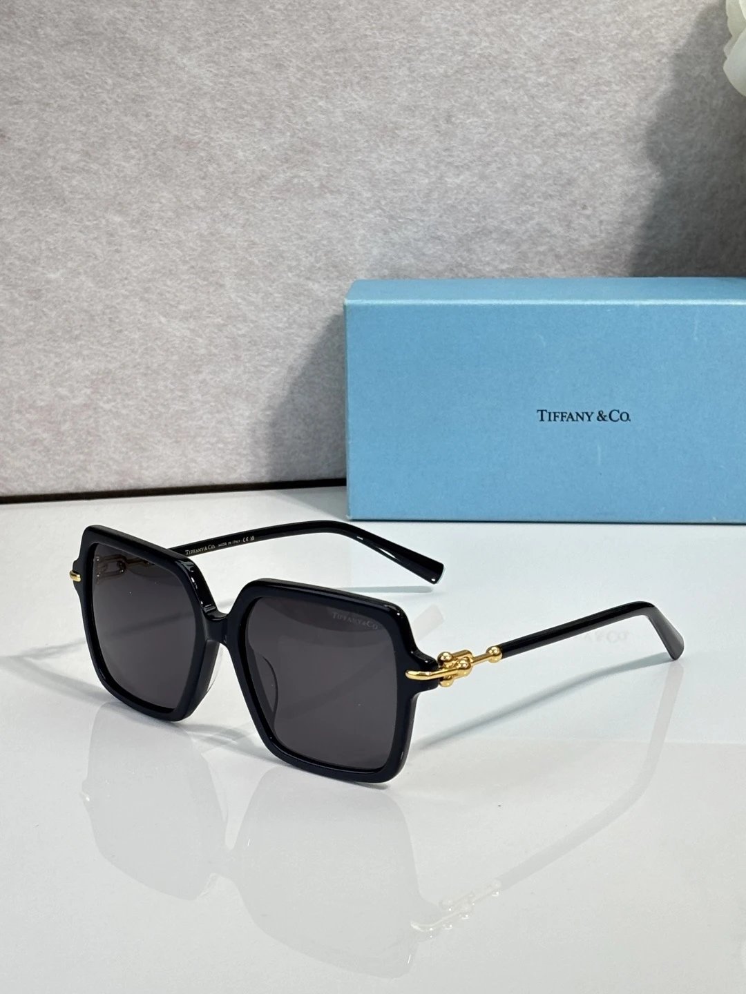 Tiffany OTF 4260U Sunglasses 57-16-145 Ver.A — photo 6