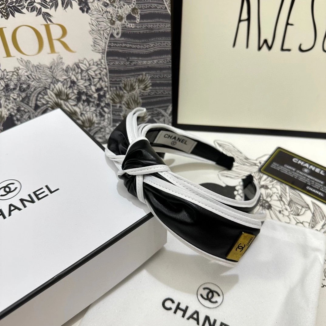 Chanel Bow Headband — Photo 6