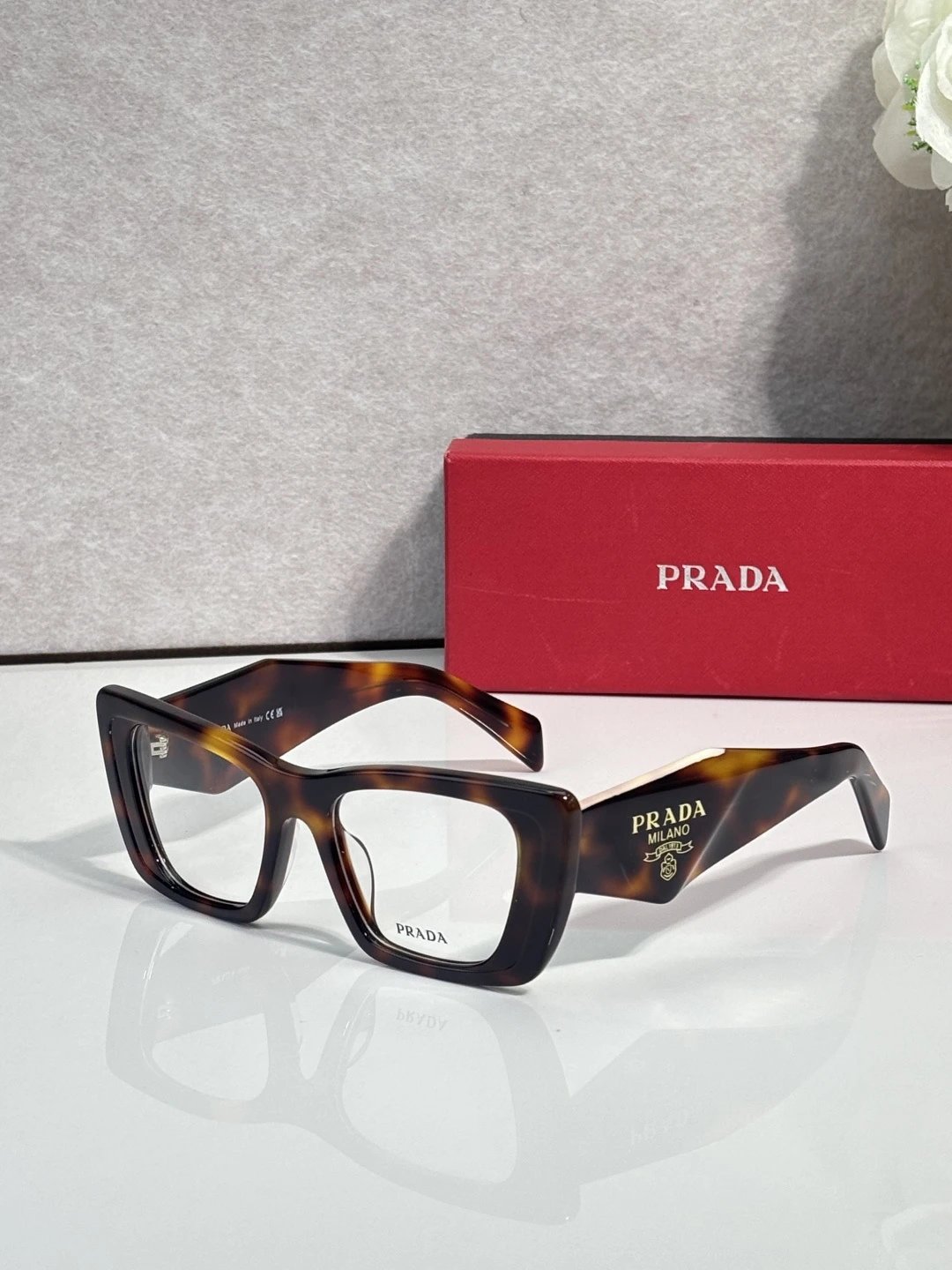 Prada PR 08YS Sunglasses 51-18-145 — photo 6