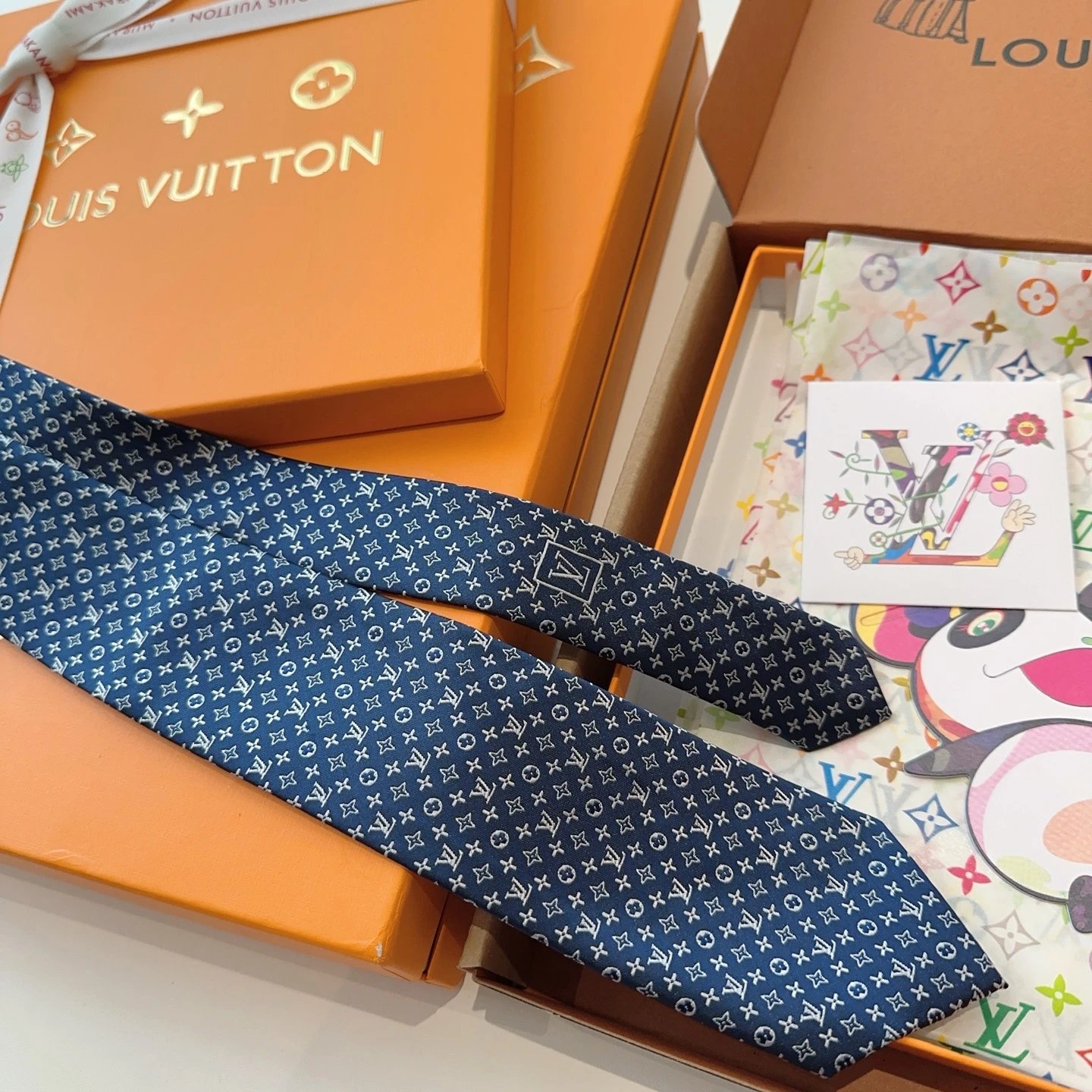 Louis Vuitton Silk Tie Ver.J — Photo 4
