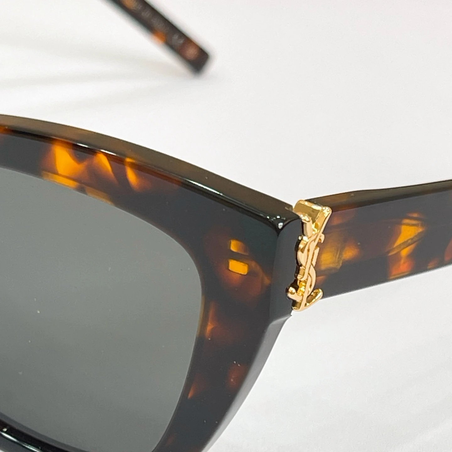 Saint Laurent Sunglasses Ver.A — photo 8