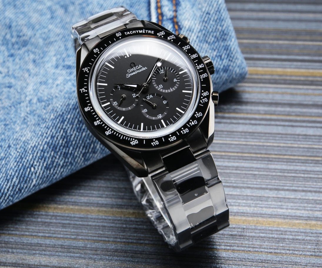 Omega Speedmaster chronograaf horloge met zwarte wijzerplaat