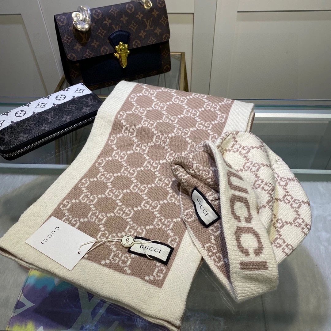Gucci Cashmere Scarf & Hat Set Ver.C — Photo 3