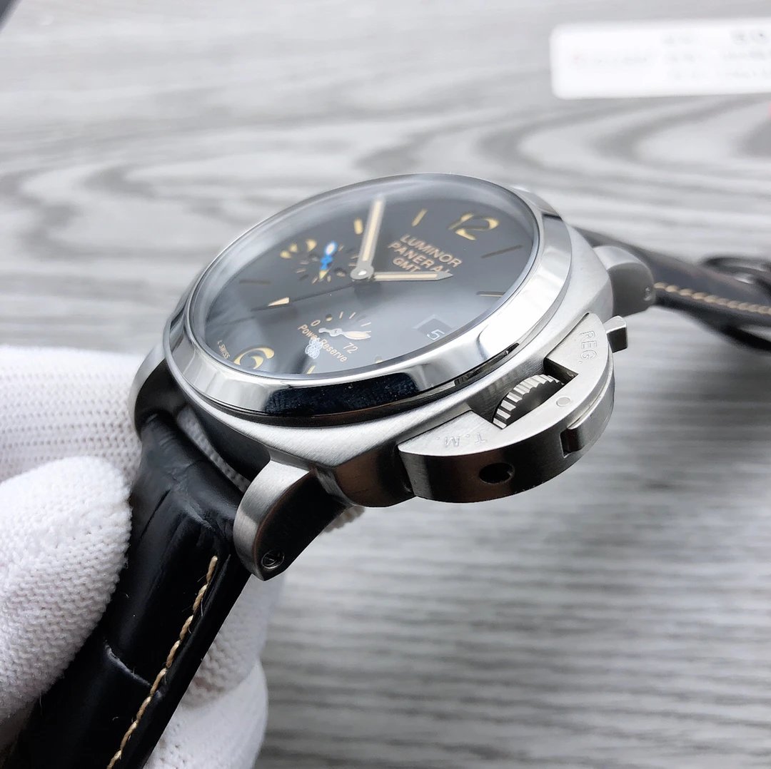 Panerai Luminor PAM001321 Automatic Watch 47mm — Photo 4