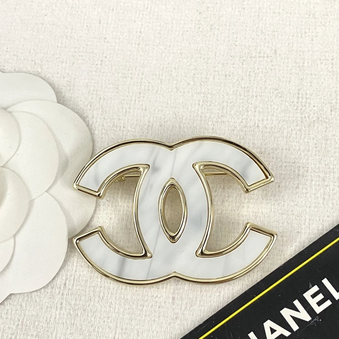 Chanel Brooch Ver.I — QC