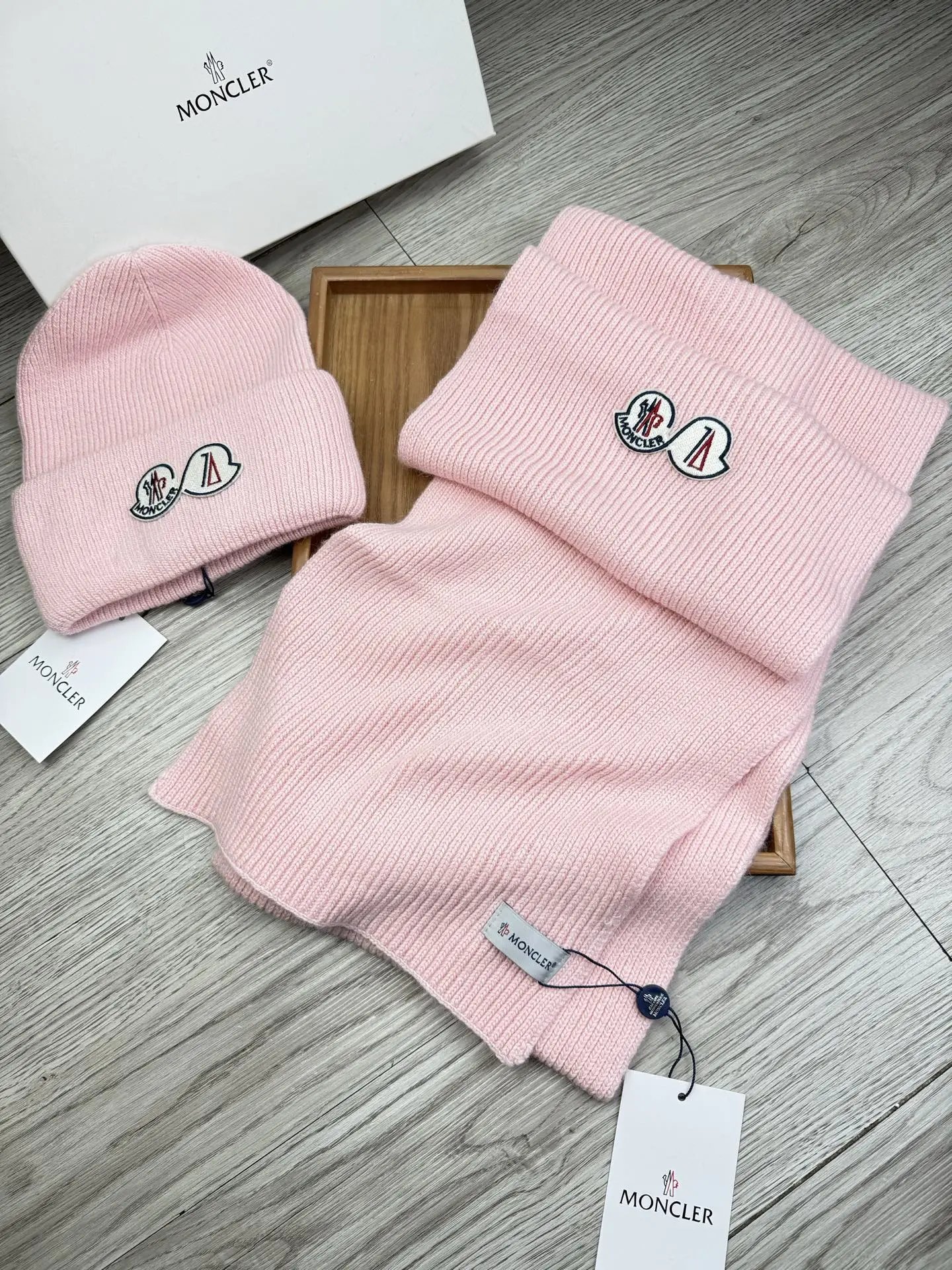 Moncler Wool Rabbit Fur Scarf & Hat Set Ver.E — Photo 5