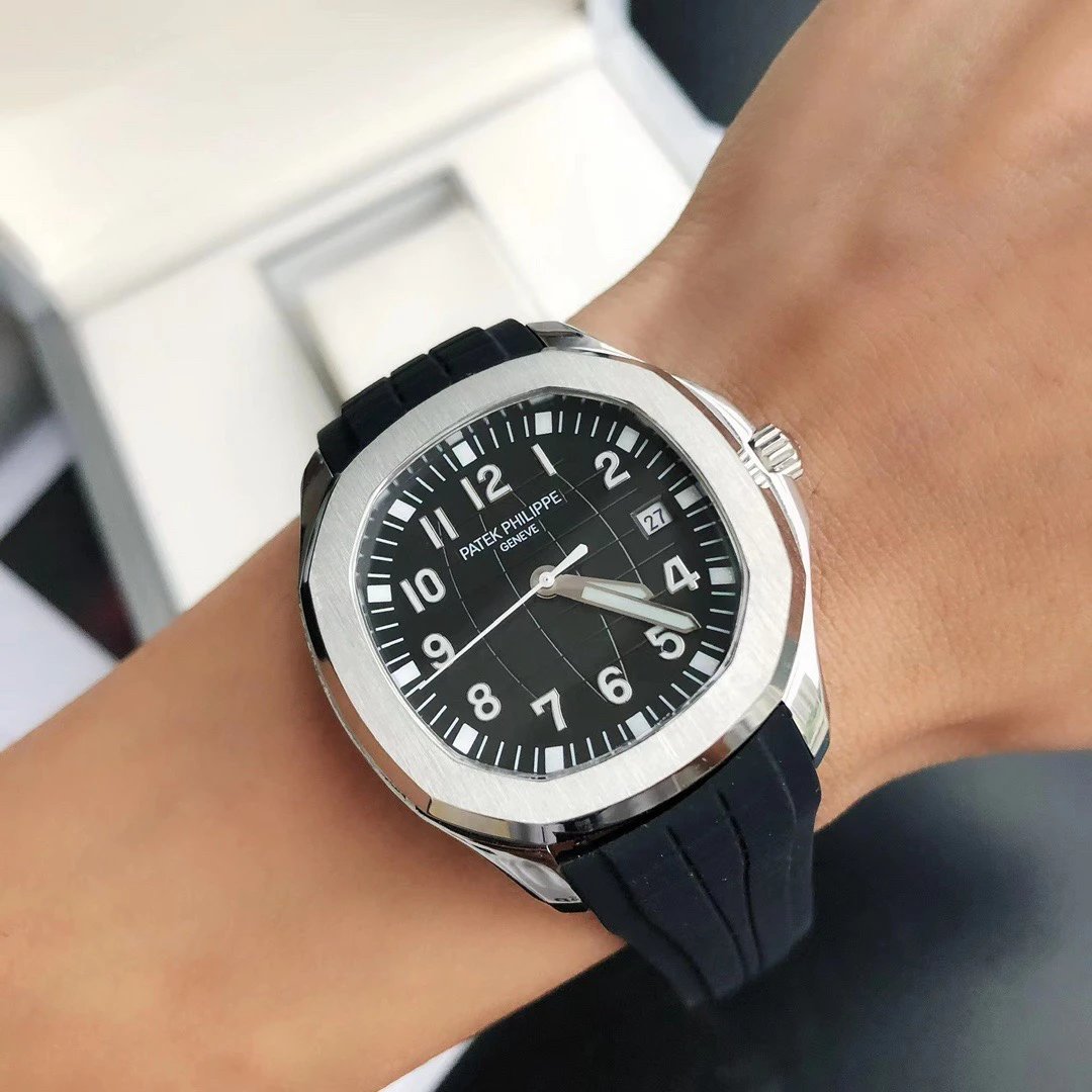 Patek Philippe Aquanaut Automatic Watch Ver.E — photo 2