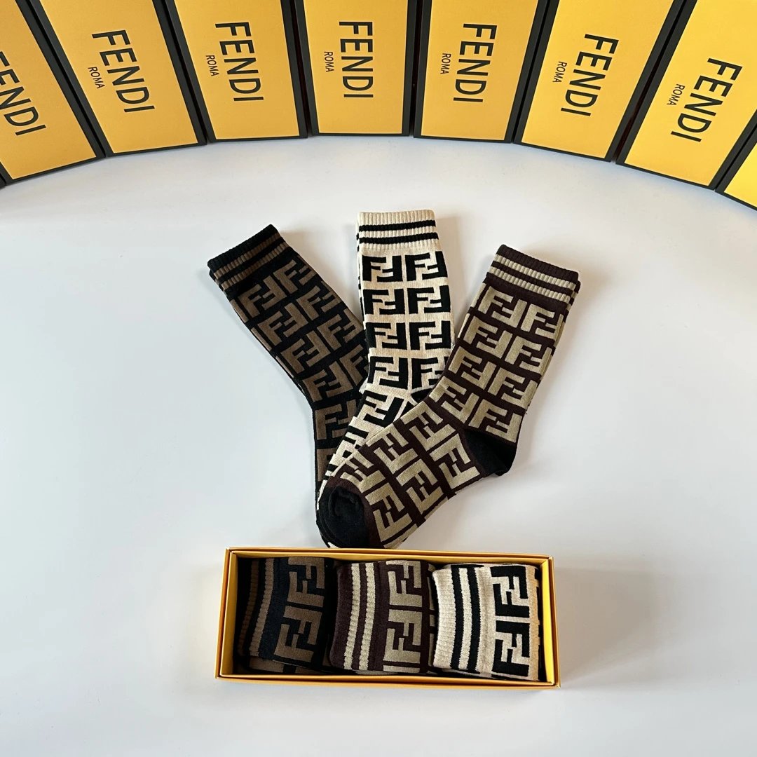 Fendi Classic Crew Socks 3-Pair Box — QC