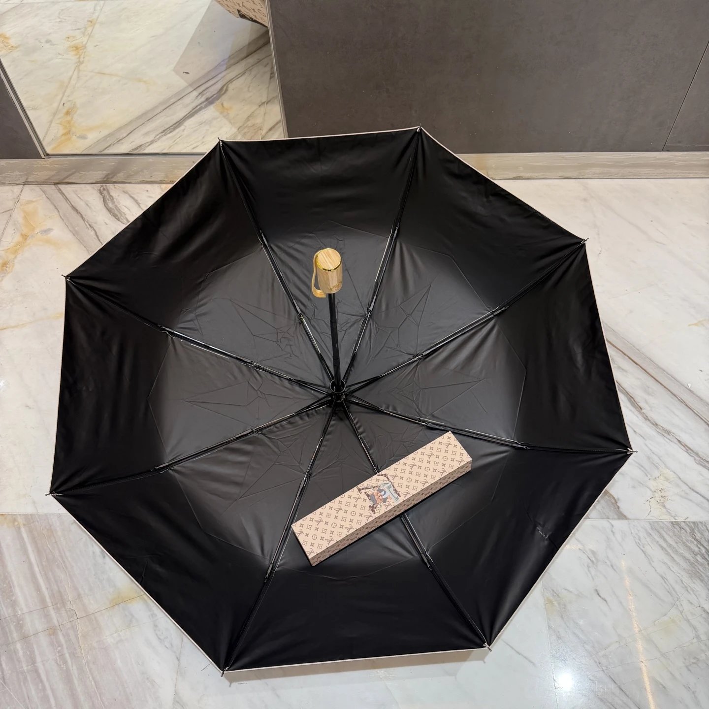 Louis Vuitton UV Protection Folding Umbrella Ver.A — Photo 6