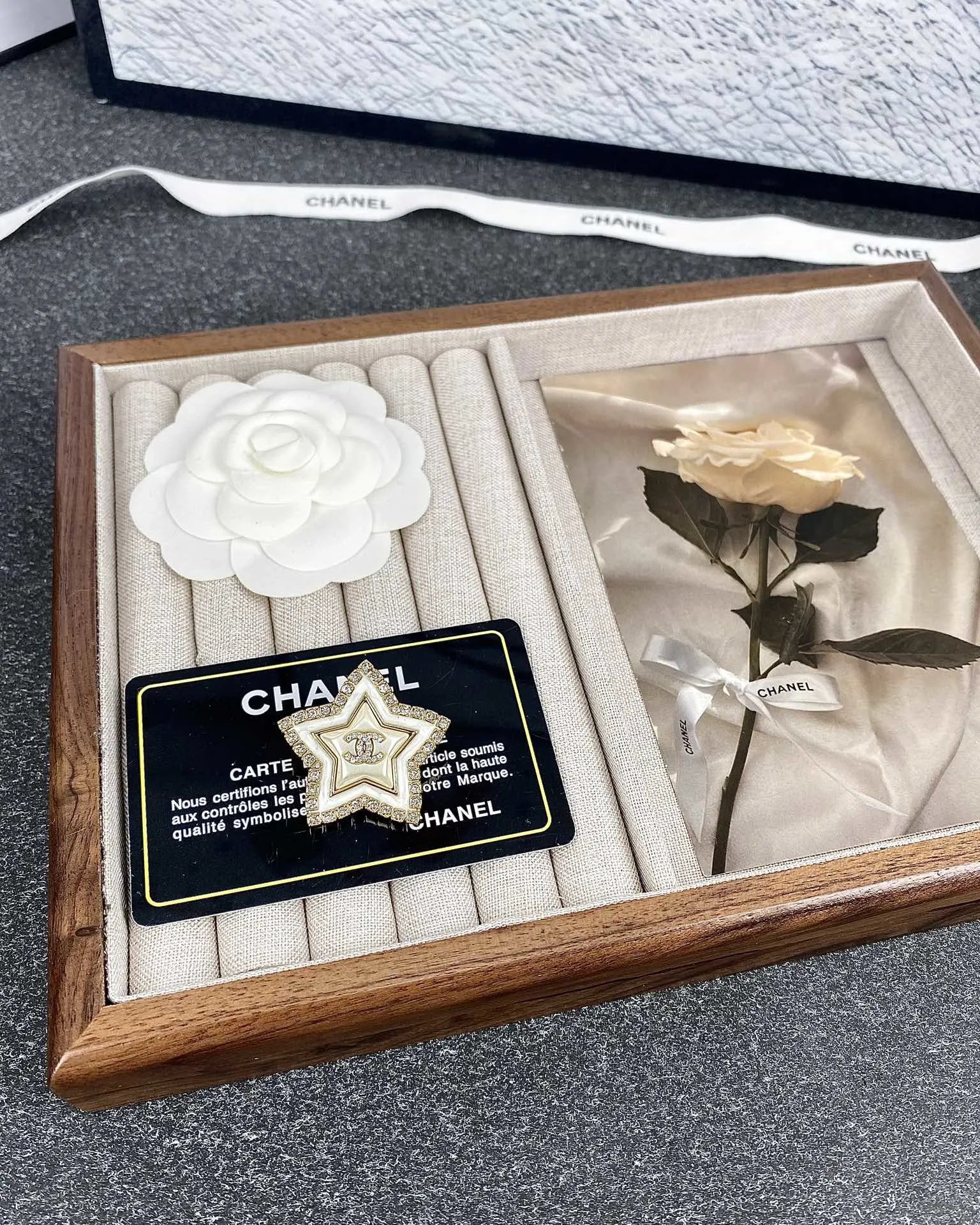 Chanel Brooch Ver.A — Zdjęcie 8