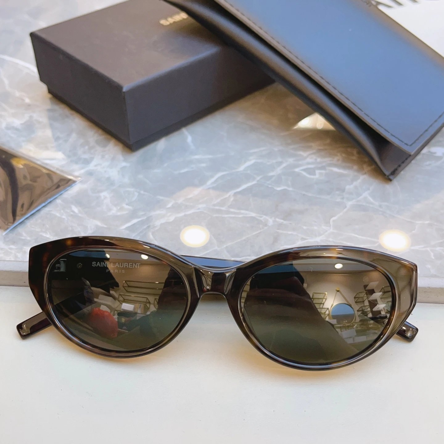 Saint Laurent Sunglasses Ver.E — photo 4