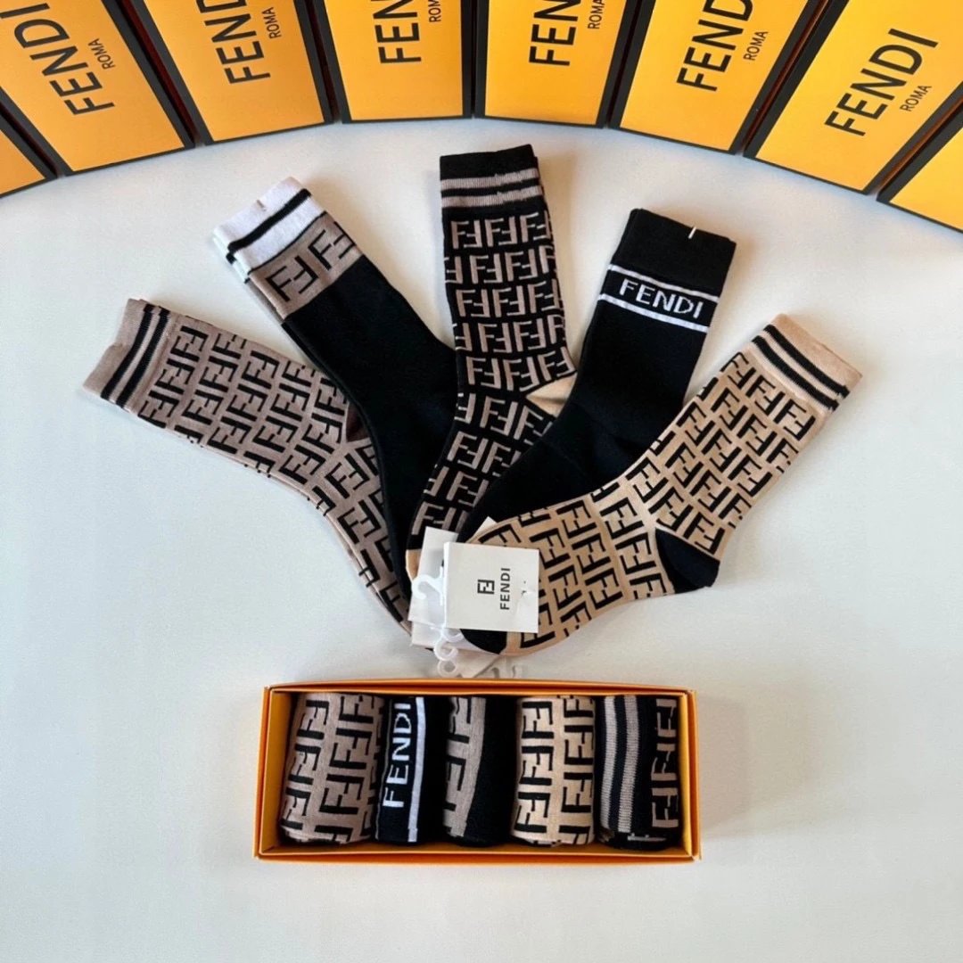Fendi Classic Crew Socks 5-Pair Box Ver.B — Photo 7