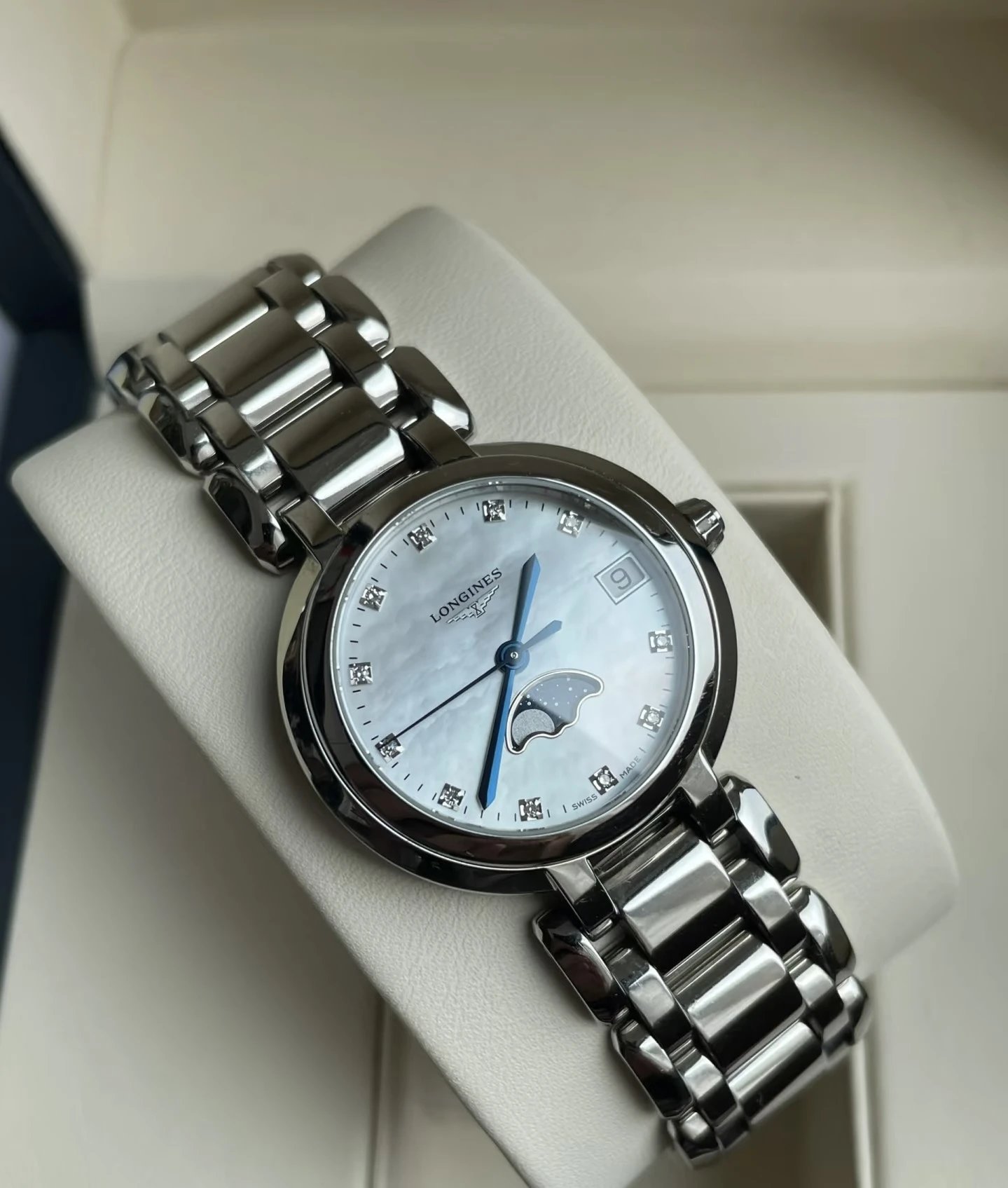 Longines PrimaLuna Quartz Ladies Watch 30.5mm Ver.C — Photo 2
