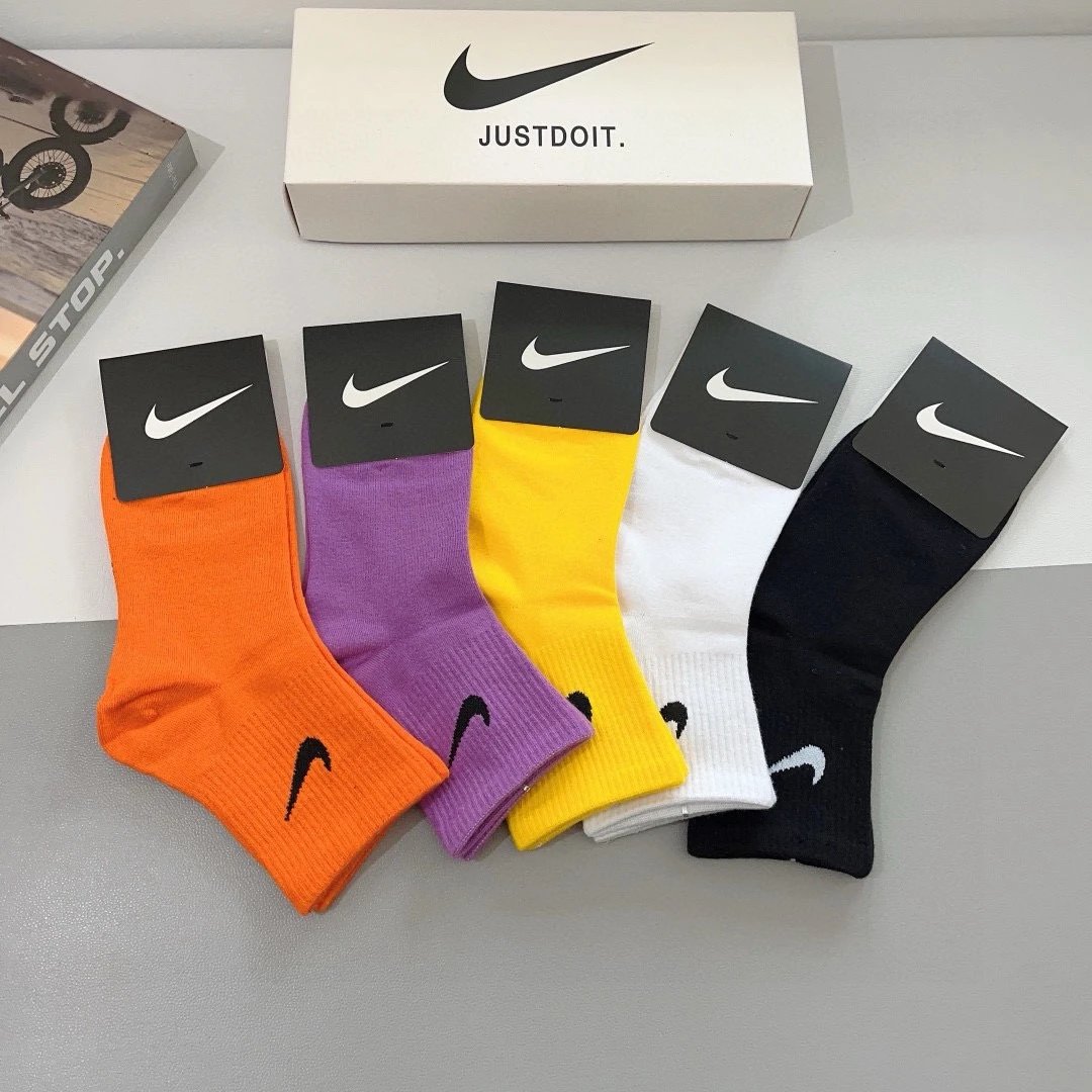 Nike Crew Socks Ver.C — Zdjęcie 3