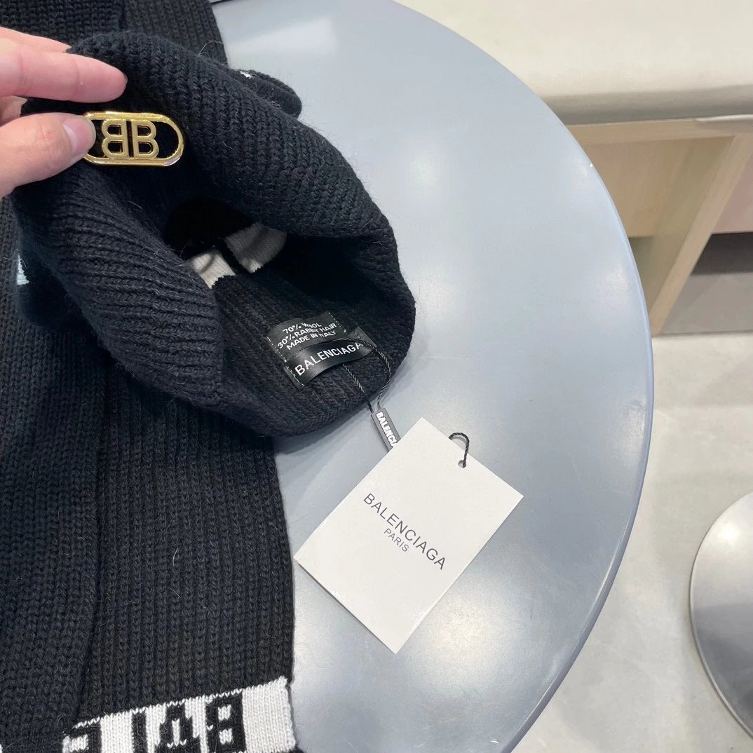 Balenciaga Wool Rabbit Fur Scarf & Hat Set Ver.B — QC