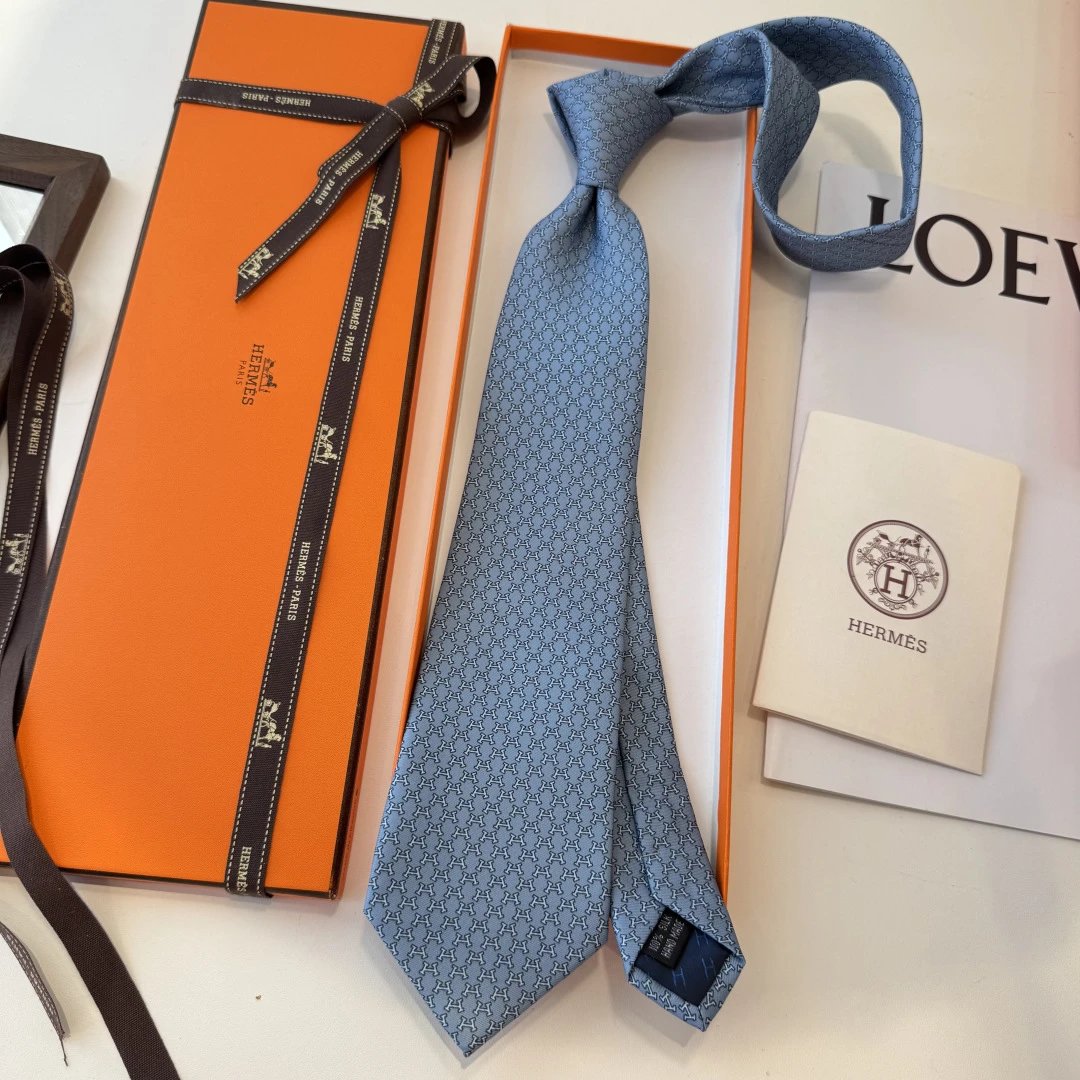 Hermes Silk Tie Ver.M — Photo 7