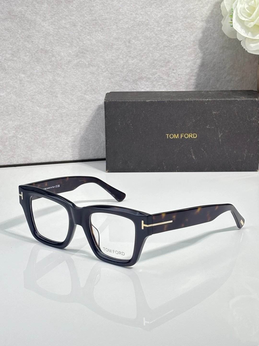 Tom Ford FT1154 Sunglasses 50-22-145 — Zdjęcie 6