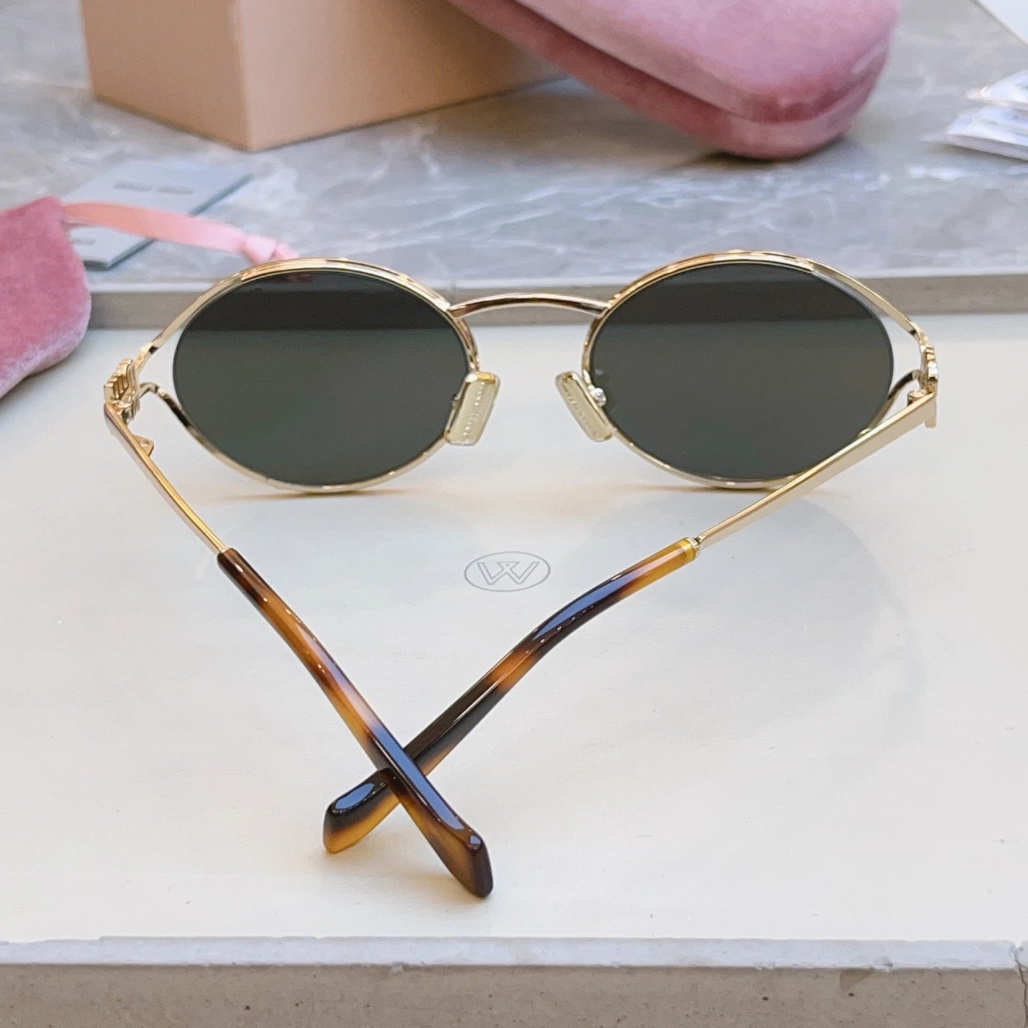 Miu Miu Sunglasses Ver.C — Photo 4