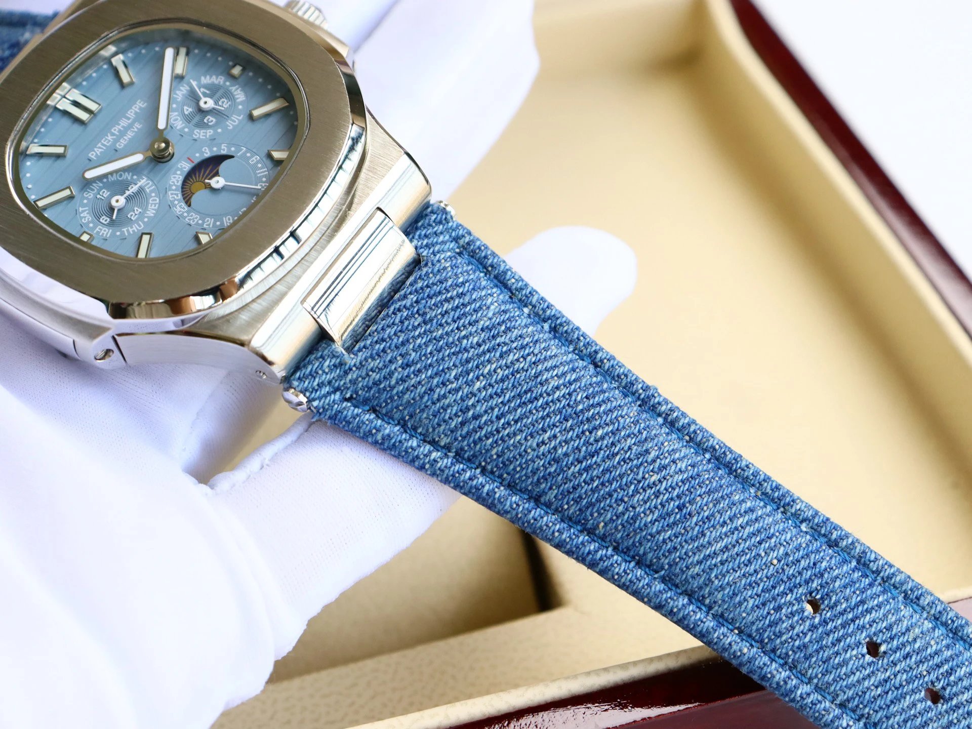 Patek Philippe Nautilus Automatic Watch Ver.B — photo 6
