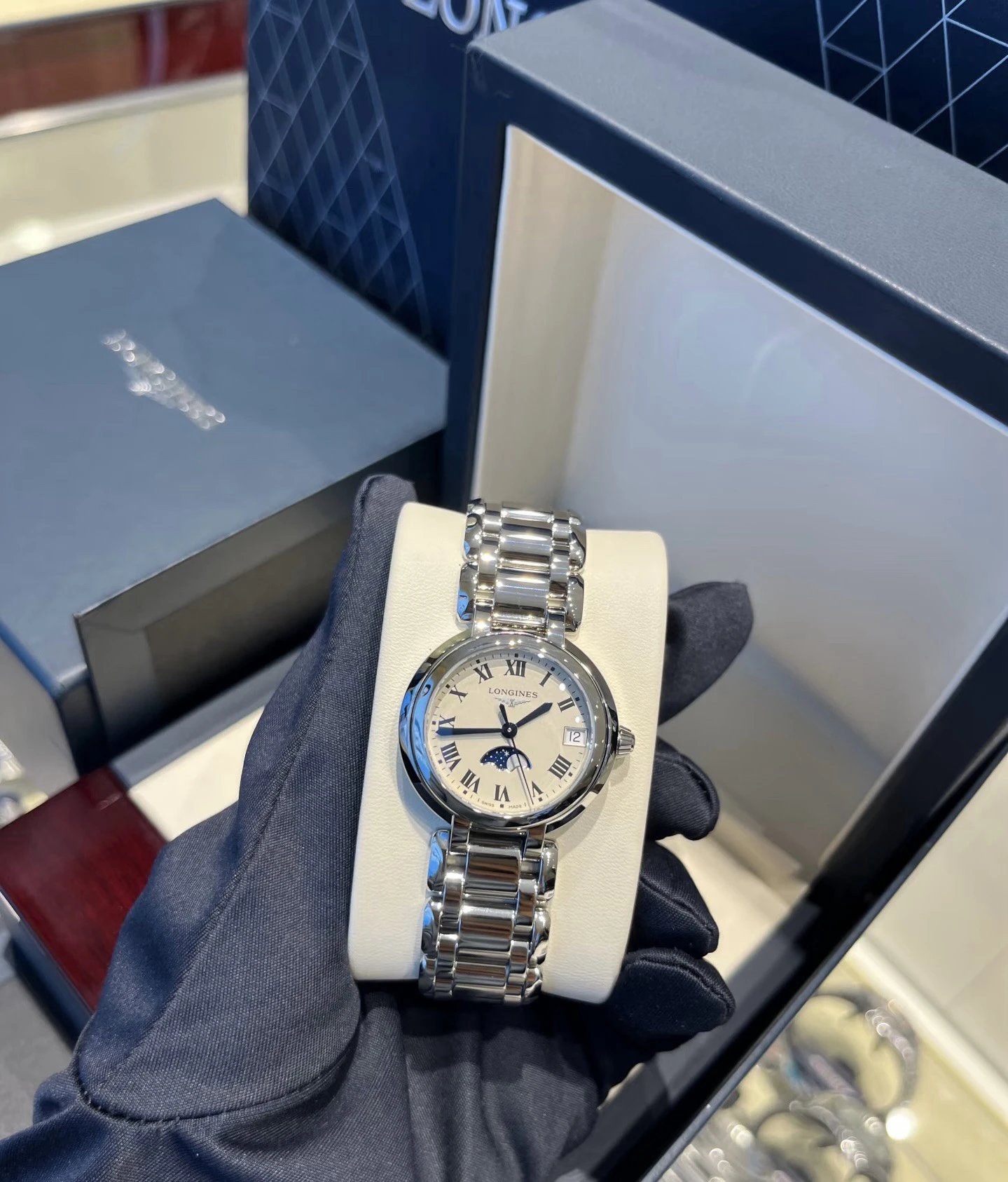 Longines PrimaLuna Automatic Ladies Watch — Photo 9