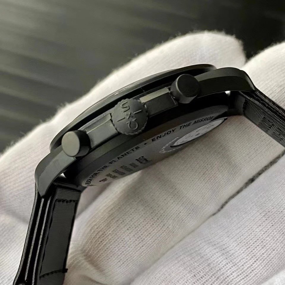 Omega Speedmaster Quartz Watch 42mm Ver.B — Photo 3