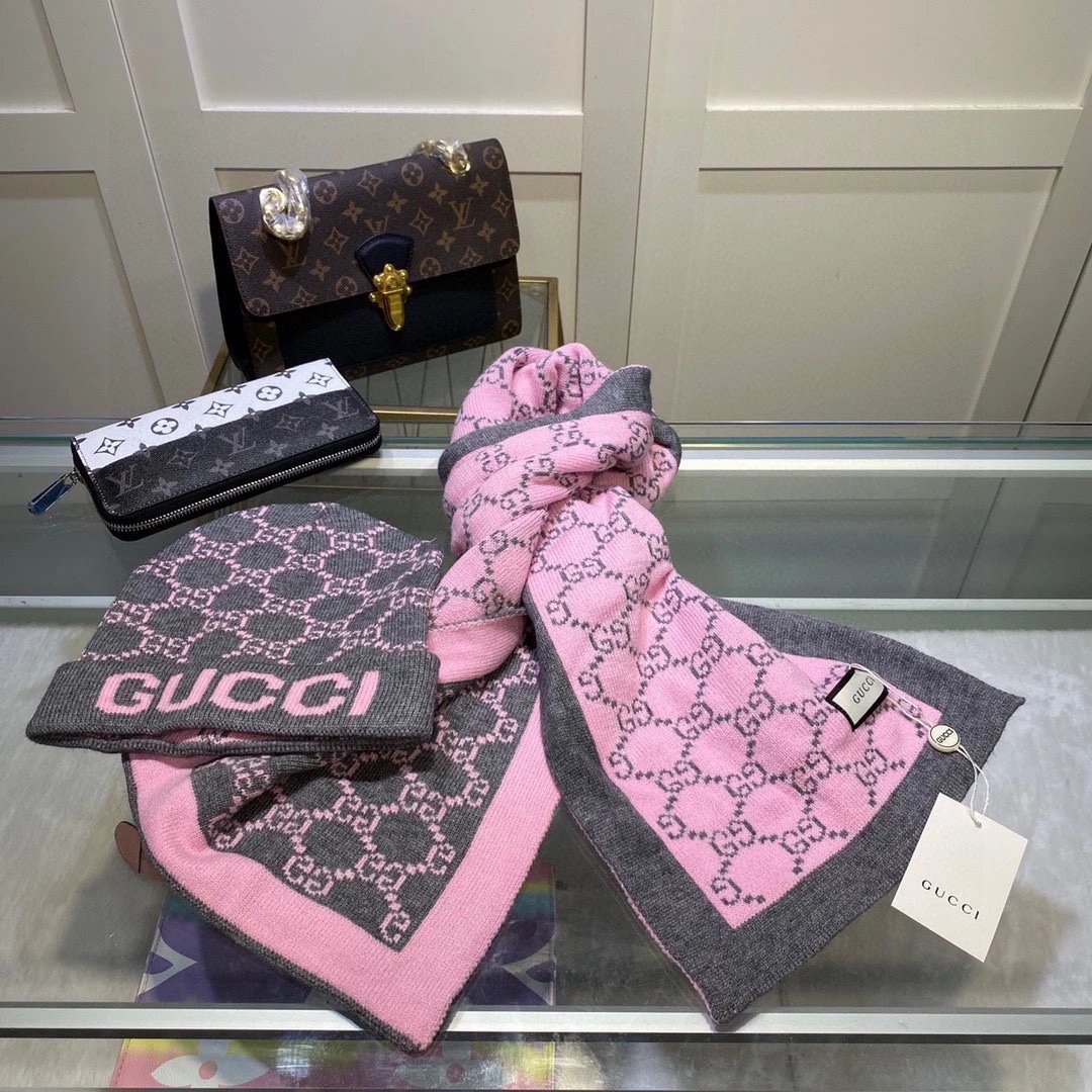Gucci Cashmere Scarf & Hat Set Ver.A — Photo 3