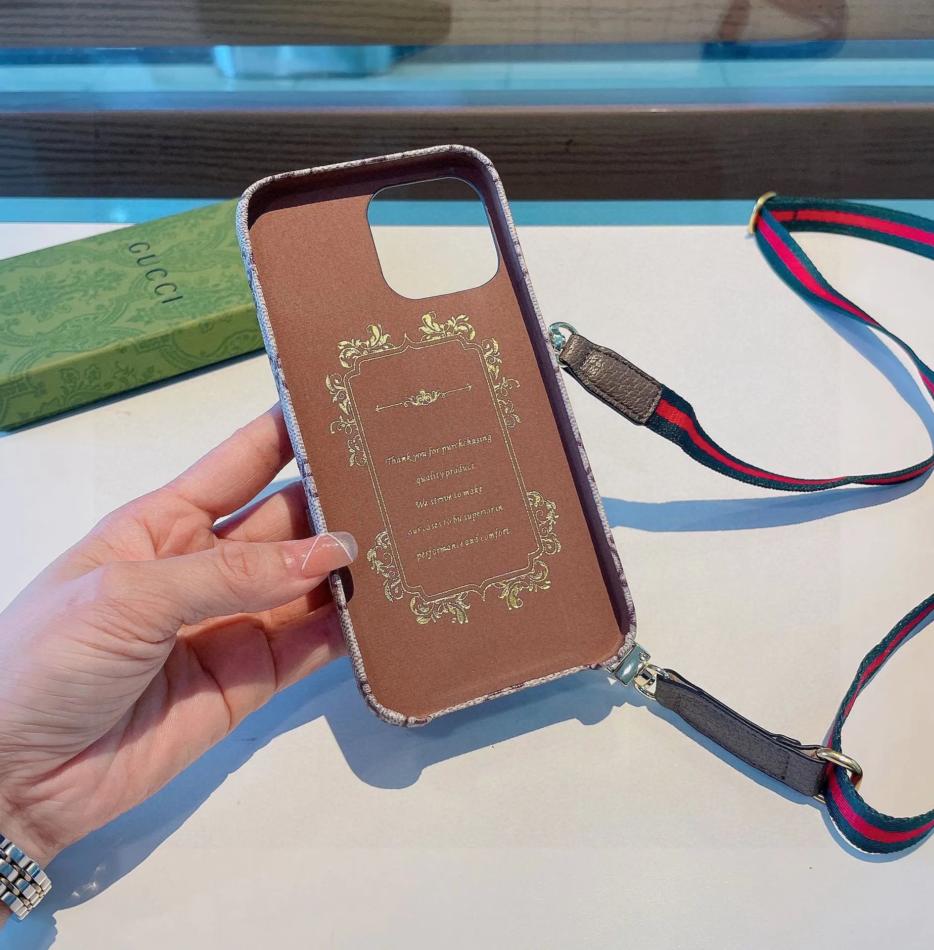 Gucci Crossbody Card Holder — Photo 8