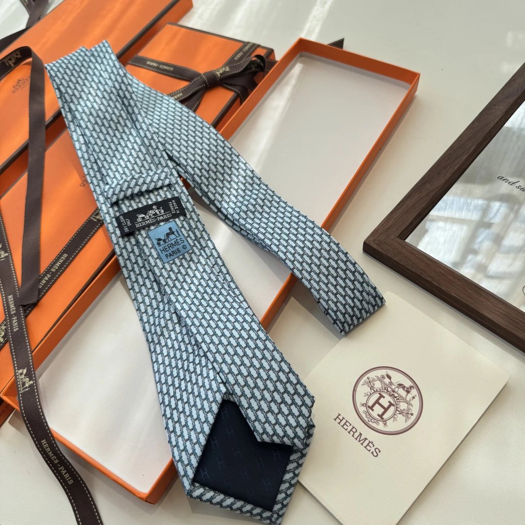 Hermes Silk Tie Ver.O — Photo 4