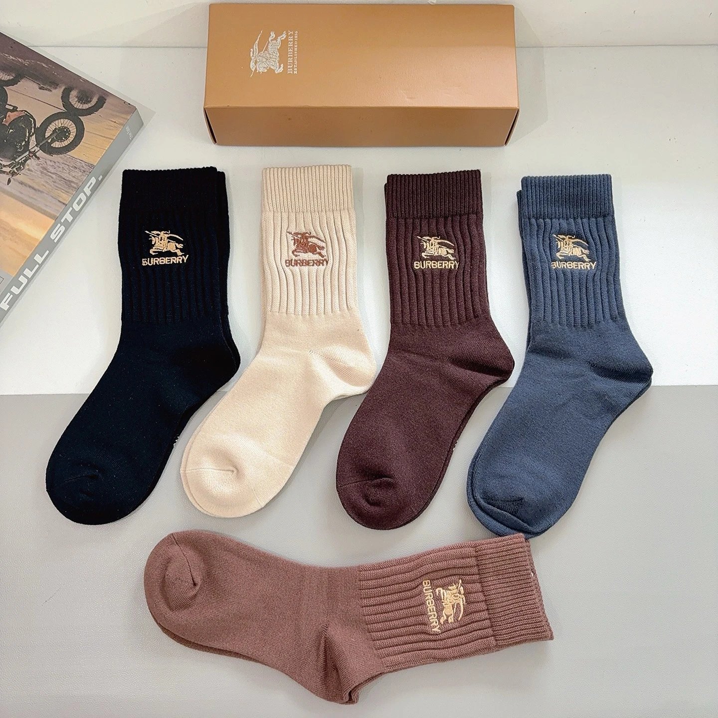 Burberry Knee-High Socks Ver.B — photo 7