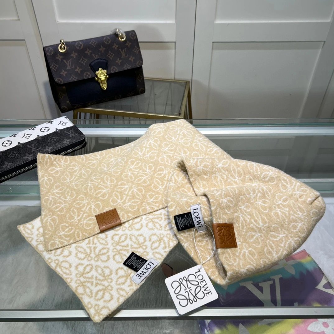 Loewe Scarf & Hat Set Ver.D — Photo 7