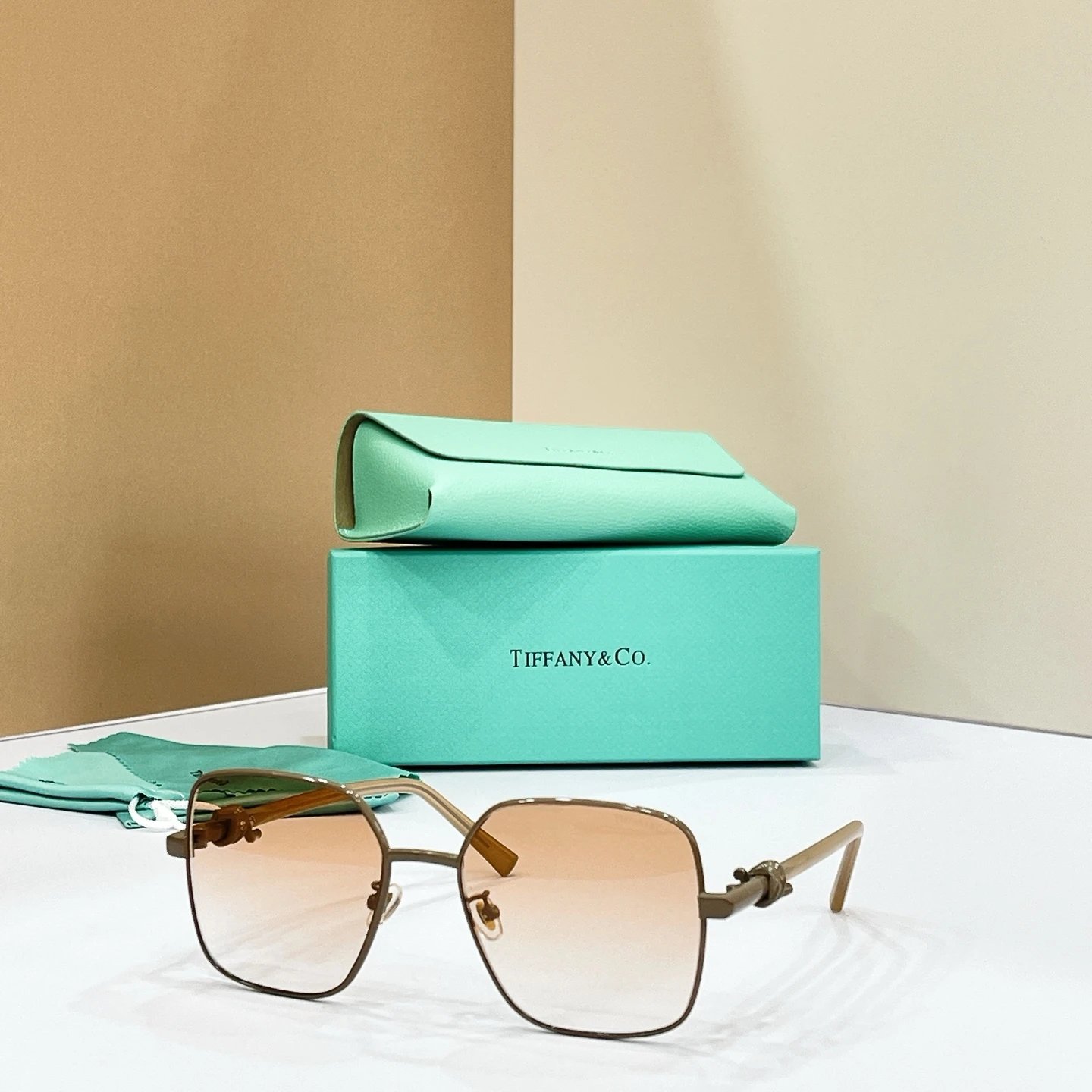 Tiffany TF3122 Sunglasses 57-18-145 Ver.B — photo 5