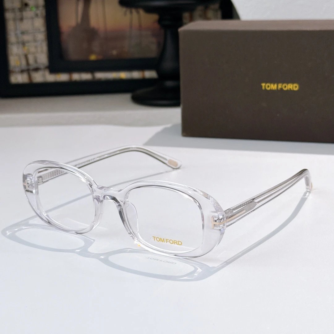 Tom Ford FT1364 Sunglasses 49-21-140 Ver.A — Photo 7