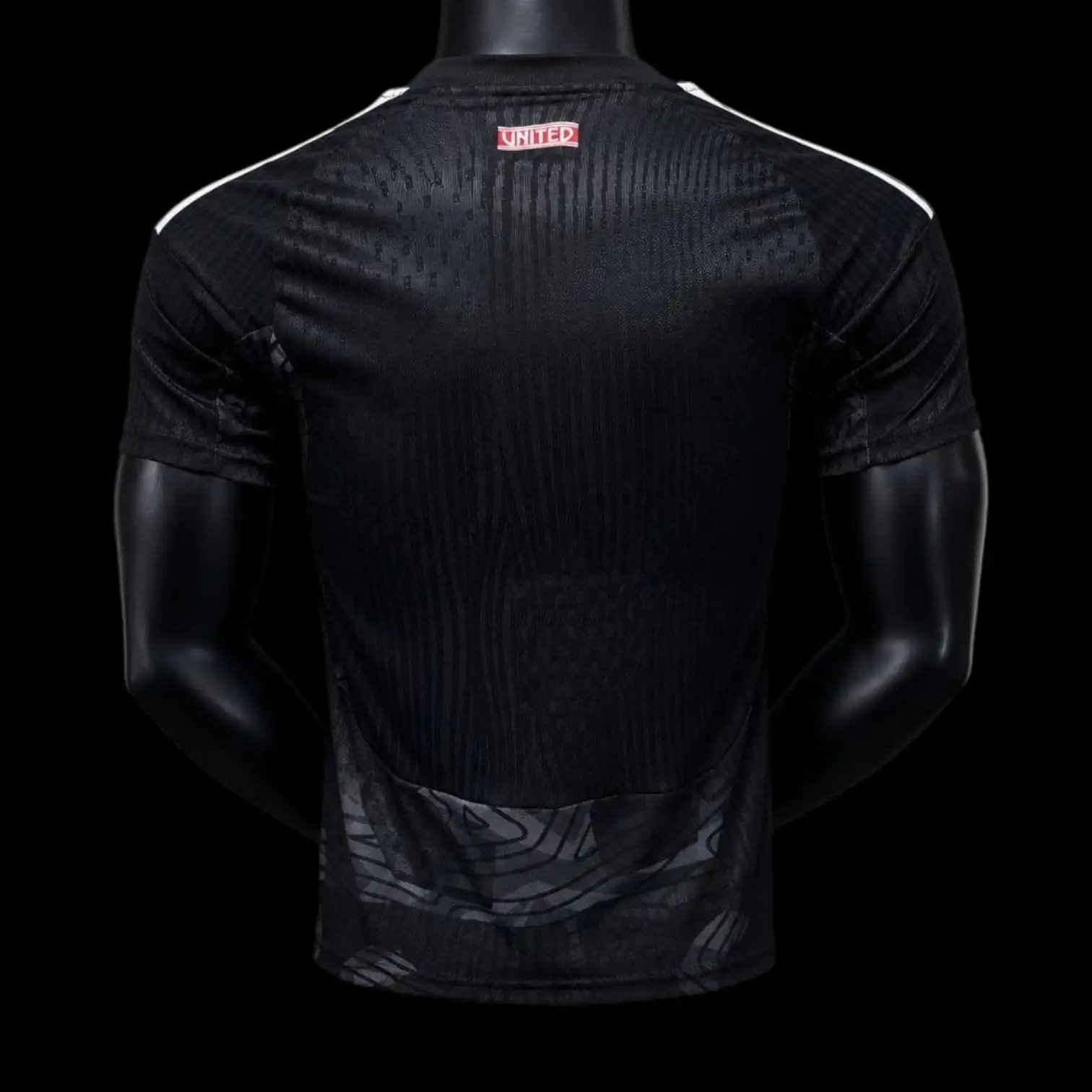 Manchester United 26/27 Goalkeeper Jersey (Player Version) — Photo 2