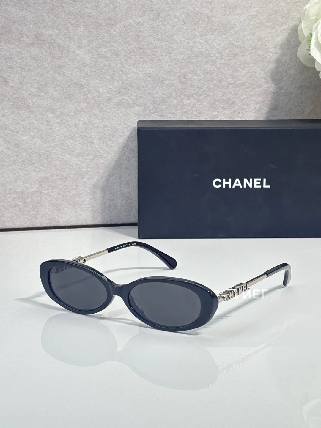 Chanel 5565 Sunglasses 54-17-140 — Zdjęcie 5