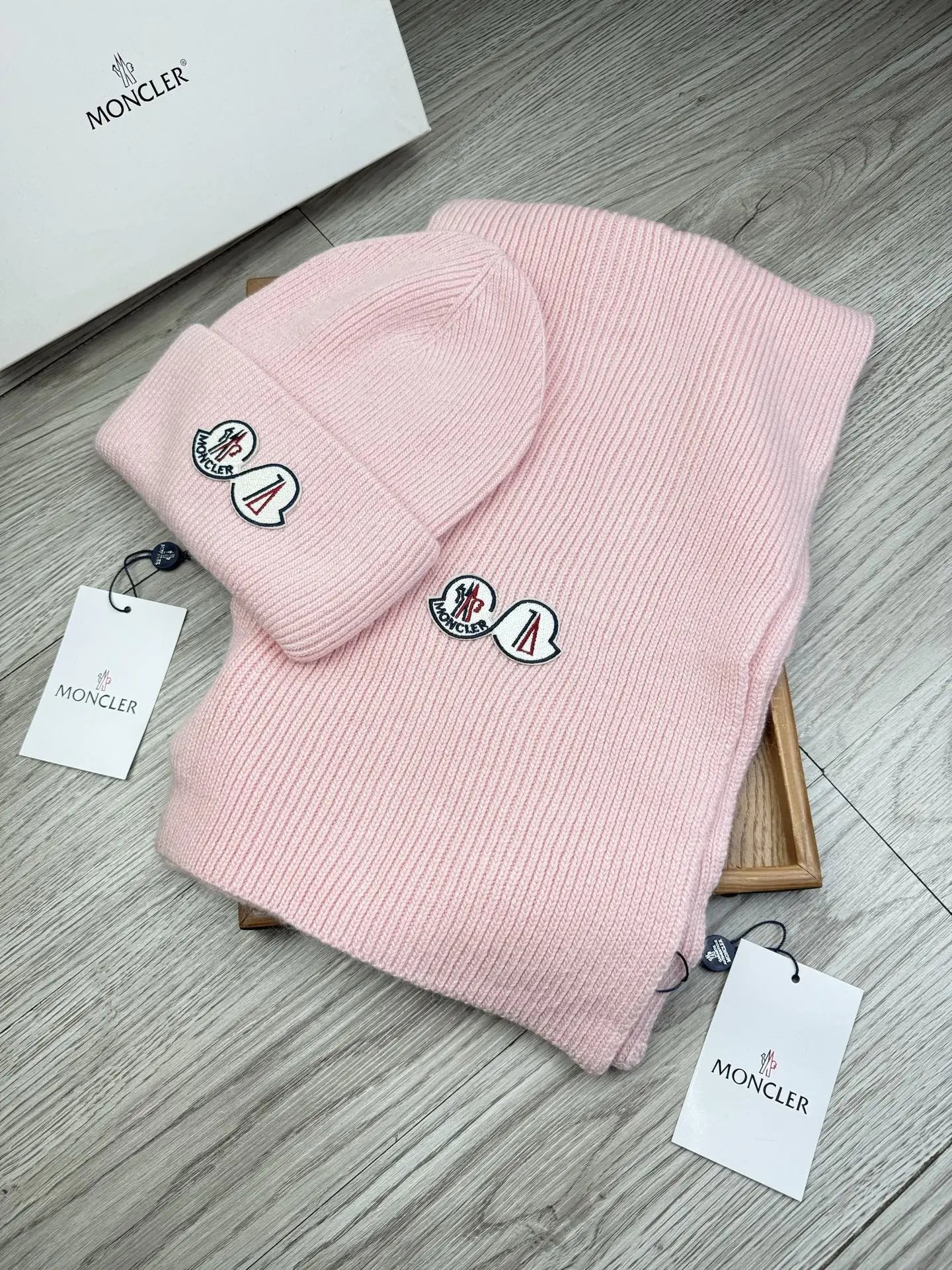 Moncler Wool Rabbit Fur Scarf & Hat Set Ver.E — Photo 2