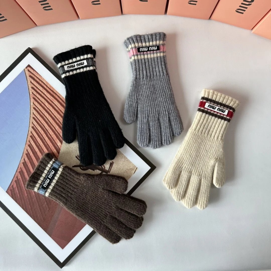 Miu Miu Gloves Ver.C — Photo 8