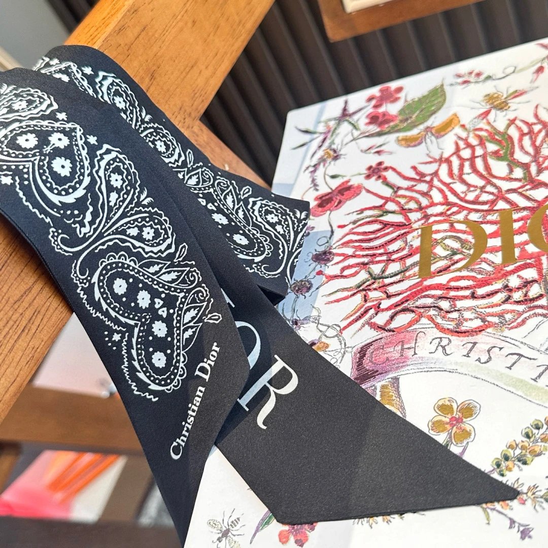 Dior Silk Ribbon Ver.B — Zdjęcie 9