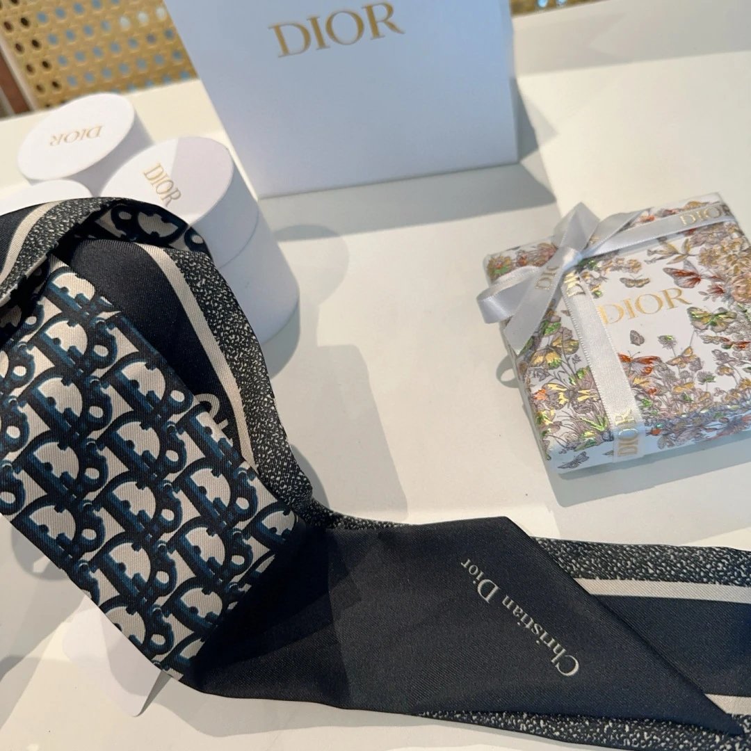 Louis Vuitton Silk Hair Ribbon Ver.E — Photo 6