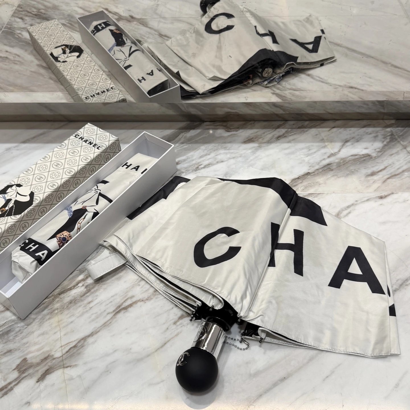 Chanel UV Protection Folding Umbrella Ver.H — Photo 3